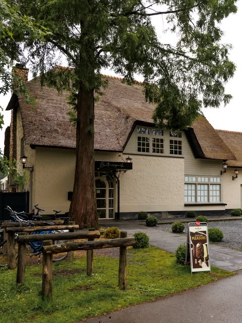 De entree van de villa